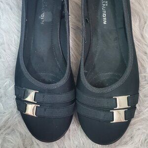CL by Laundry Black Sz 7 Flats